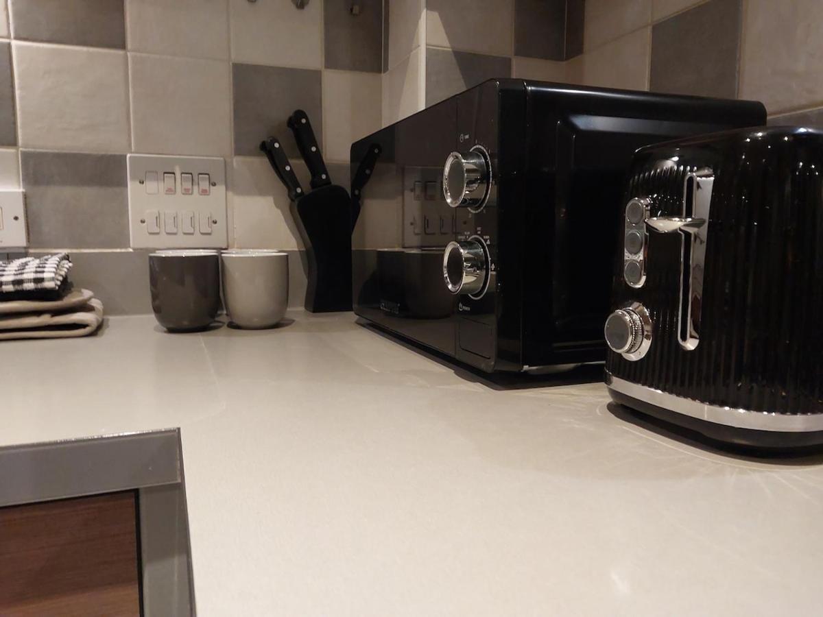 Stunning 2 Bed Flat With Balcony Londres